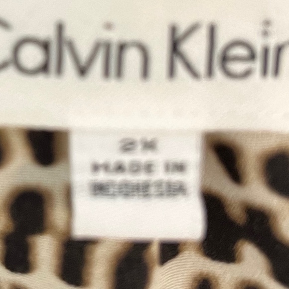 Calvin Klein Top Women 2X Black Animal Print Safari Preppy Classic Mature Resort - Picture 3 of 13